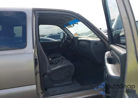 2001 GMC Sierra 2500Hd Sl z USA, uszkodzony, nr VIN 1GTHK29UX1E314046